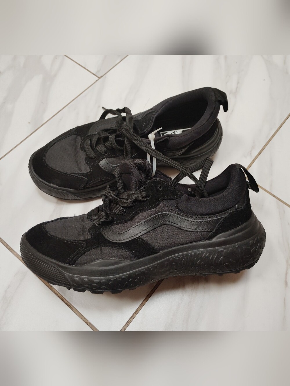 Vans UltraRange Neo VR3 Black MTE Shoes Men Sz. 7.5 Women Sz. 9 Hiking